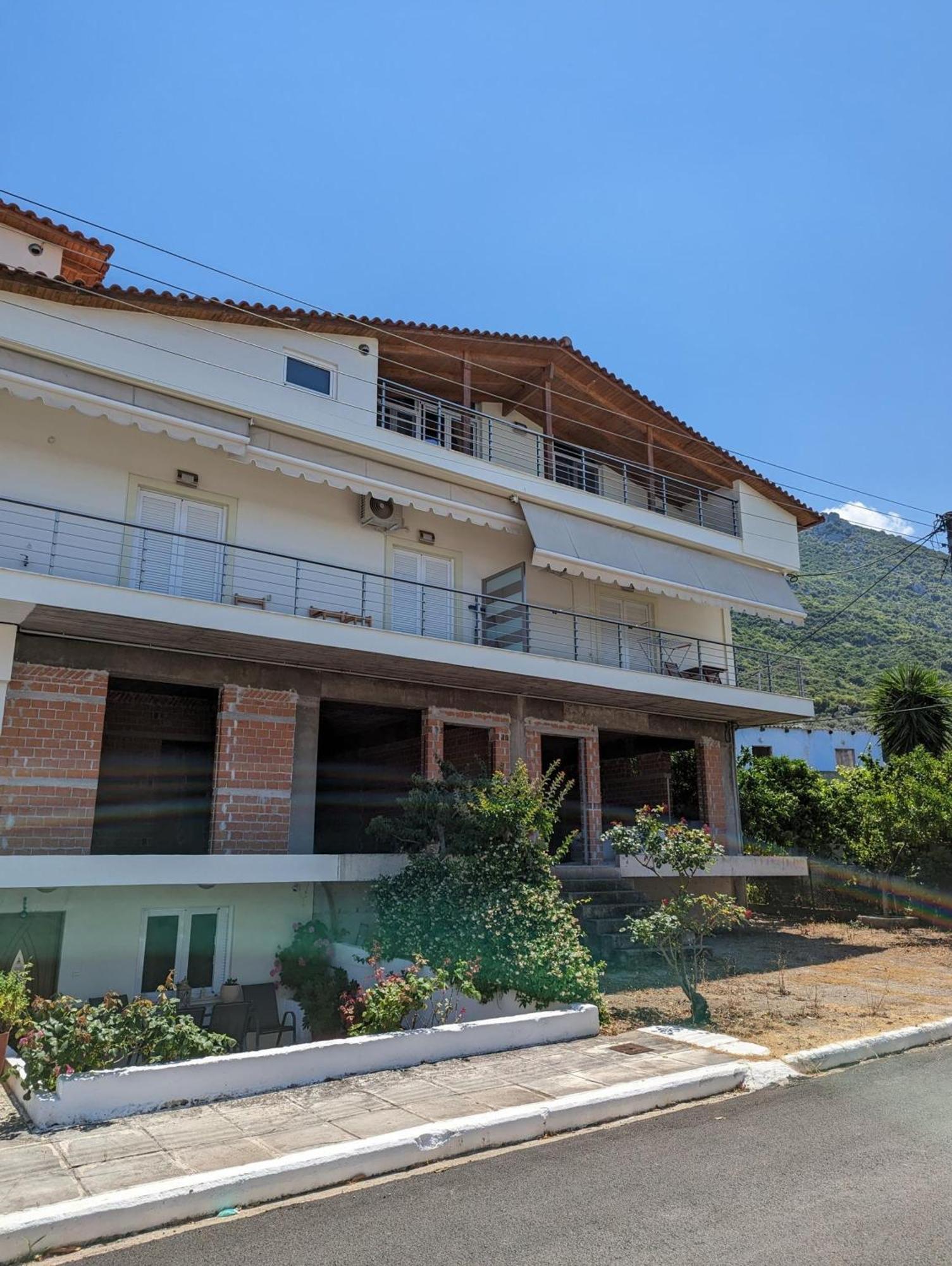 Samaras Apartments In 카메나불라 외부 사진